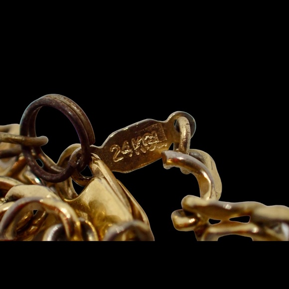 24K GFL Chain Link Bracelet Dainty Vintage Links with Glass Heart Charm 7" Long - Picture 16 of 16